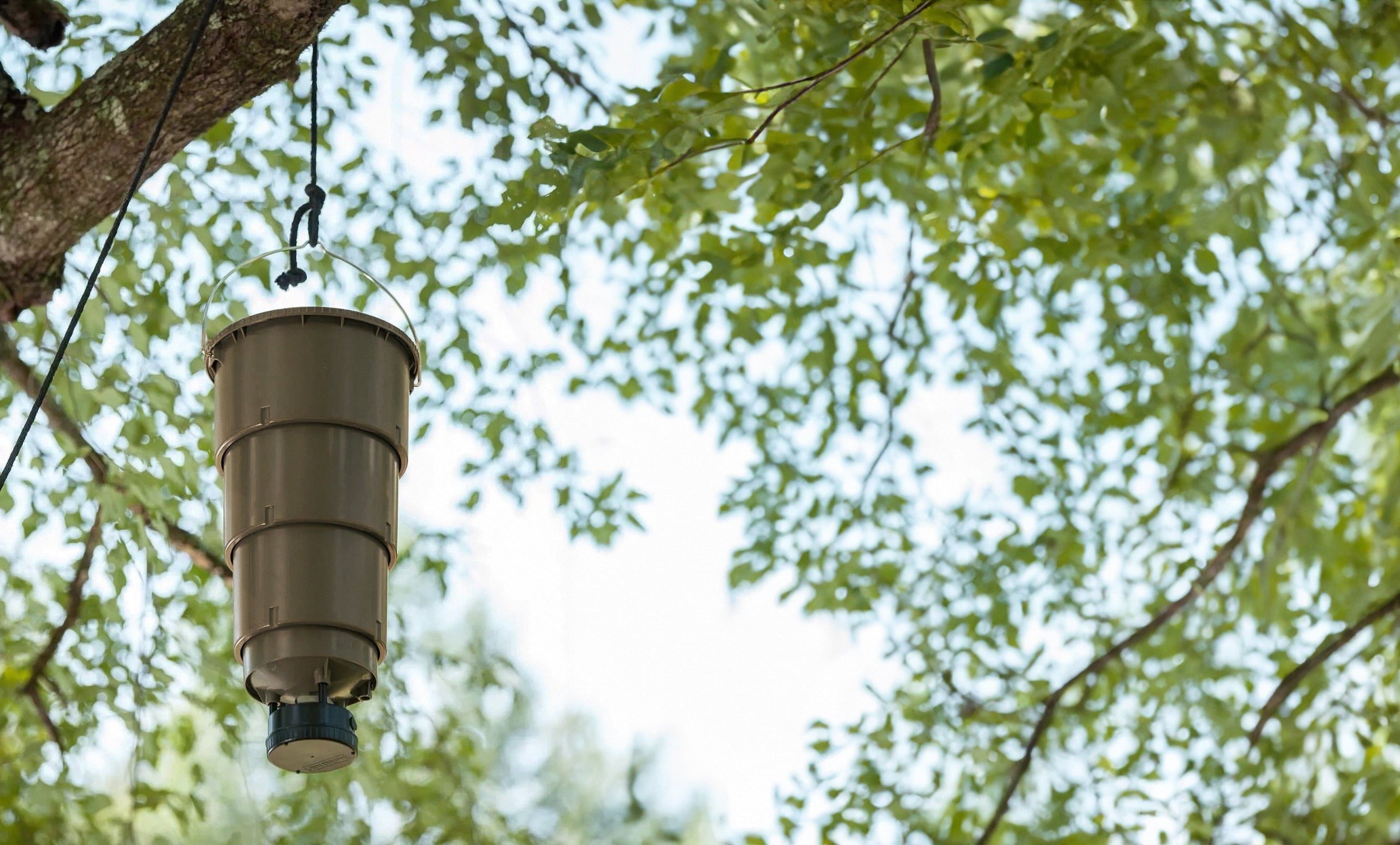 Moultrie 30lb All-in-One Hanging Feeder - 4 Feed Times - Bluetooth Programming Moultrie Connect - Collapsable